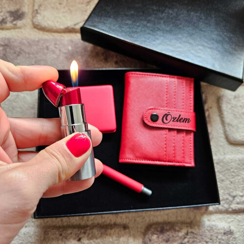 Kadınlara Özel Kırmızı Hediye Seti