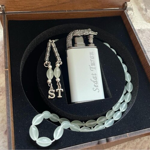 Karanlıkta Parlayan Timsah Çakmak ve Tespih Seti