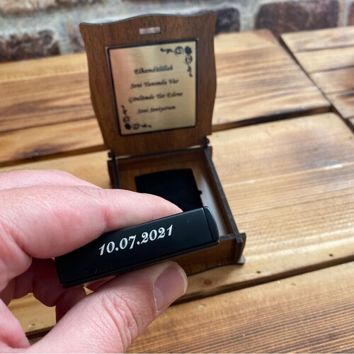 Kişiye Özel Gizli Bölmeli Ahşap Kutulu Çakmak