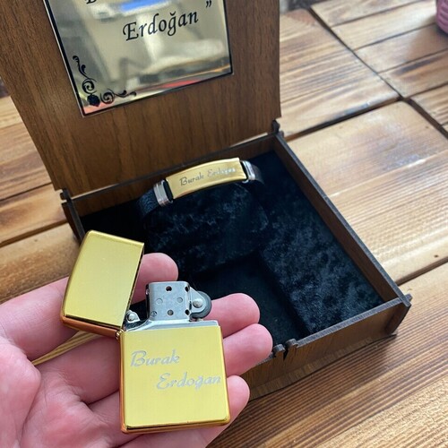 Kişiye Özel Gold Çakmak ve Bileklik Seti