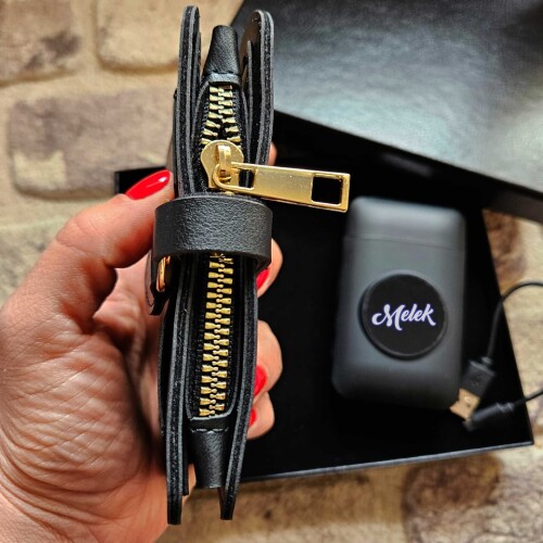 Kişiye Özel Siyah Kadın Cüzdan ve Elektronik Çakmaklı Sigara Kutusu