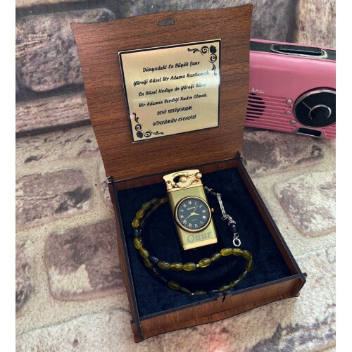 Kişiye Özel Sevgiliye, Eşinize Saatli Işıklı Çakmak ve Toz Kehribar