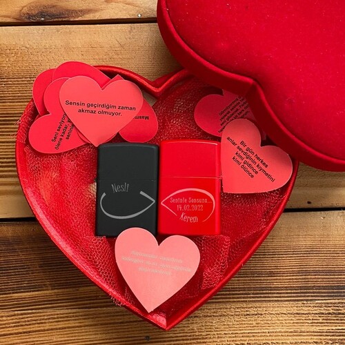 Sevgililere Özel Kalp Kutuda 2li Çakmak Seti