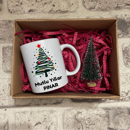 Yılbaşı Hediyesi Kupa Bardak ve Mini Çam Ağacı