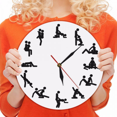 Kamasutra Ahşap Duvar Saati  27cm