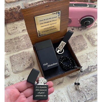 Kişiye Özel Hediye Seti - Anahtarlık - Çakmak -Tespih ve Sigara Kutusu