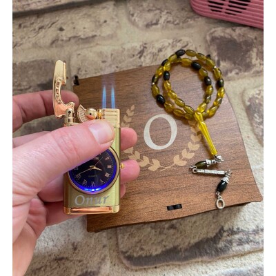 Kişiye Özel Sevgiliye, Eşinize Saatli Işıklı Çakmak ve Toz Kehribar